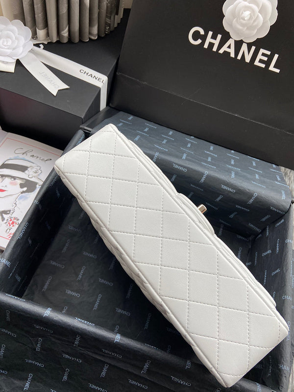  women's handbag, mid design, view 2