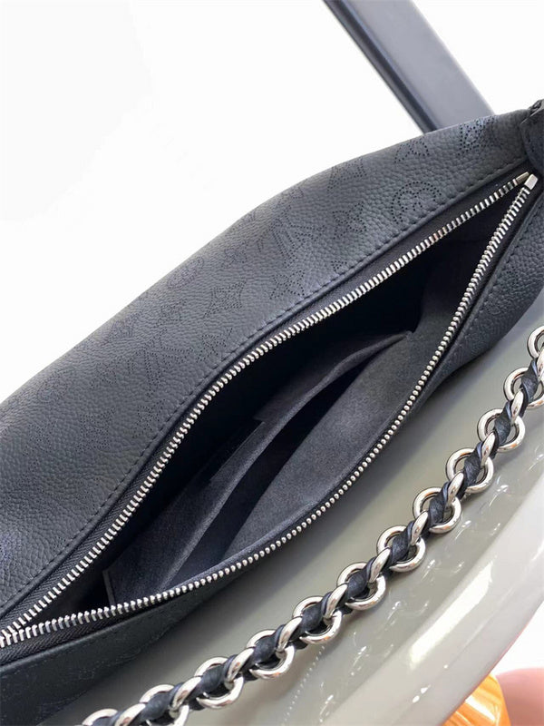  everyday bag interior and compartment view 33