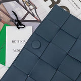 Understated Premium PU Leather Handbag - Refined Silhouette | Women's Luxury Handbag #1624 - close-up detail shot (image 3) of designer-inspired handbag