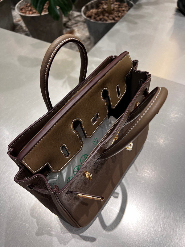 Side view of everyday-ready structured handbag
