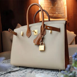  Minimalist carryall bag front view 7