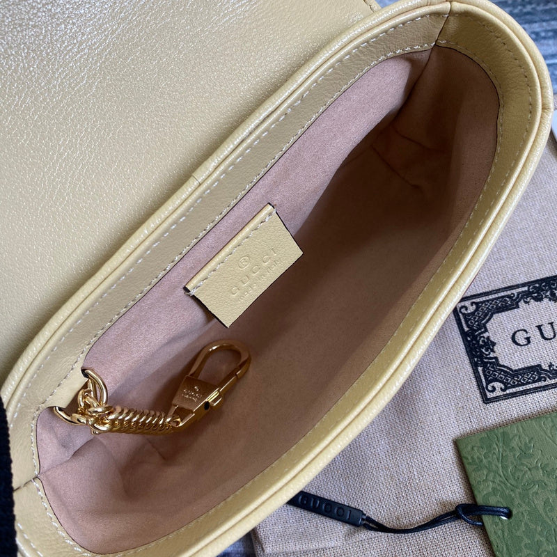 Front view of modern classic women's handbag – women's everyday handbag