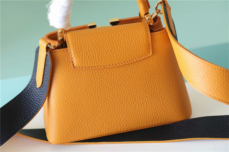  sleek shopper bag detail view showing craftsmanship 20