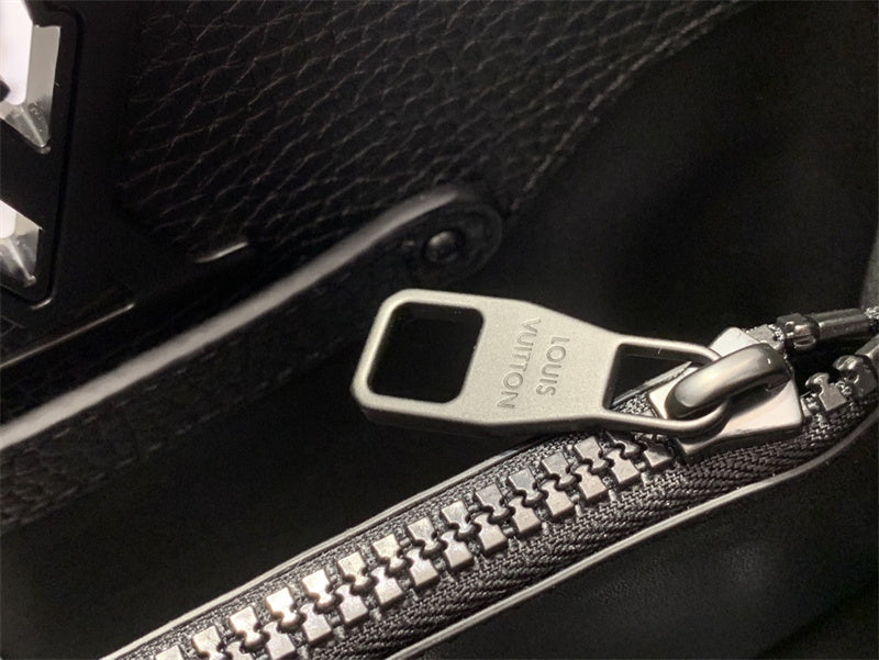  structured bag interior and compartment view 9