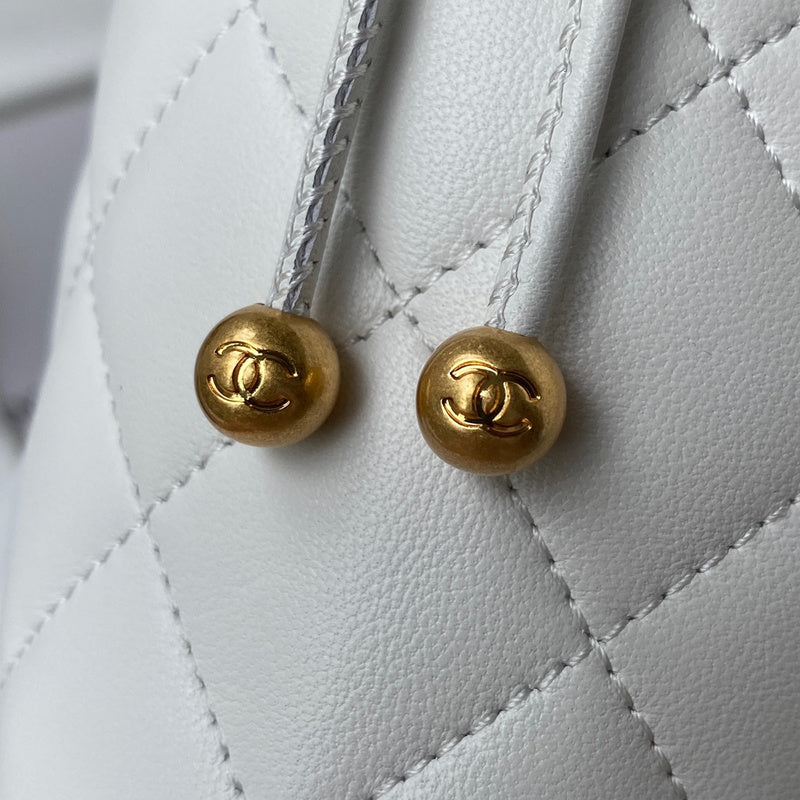  handbag, compact everyday style, image 8