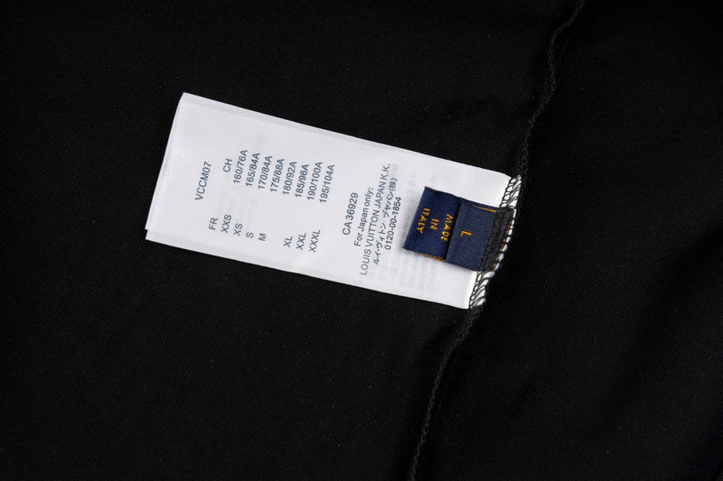 Side profile of Louis Vuitton cotton t-shirt with contemporary cut