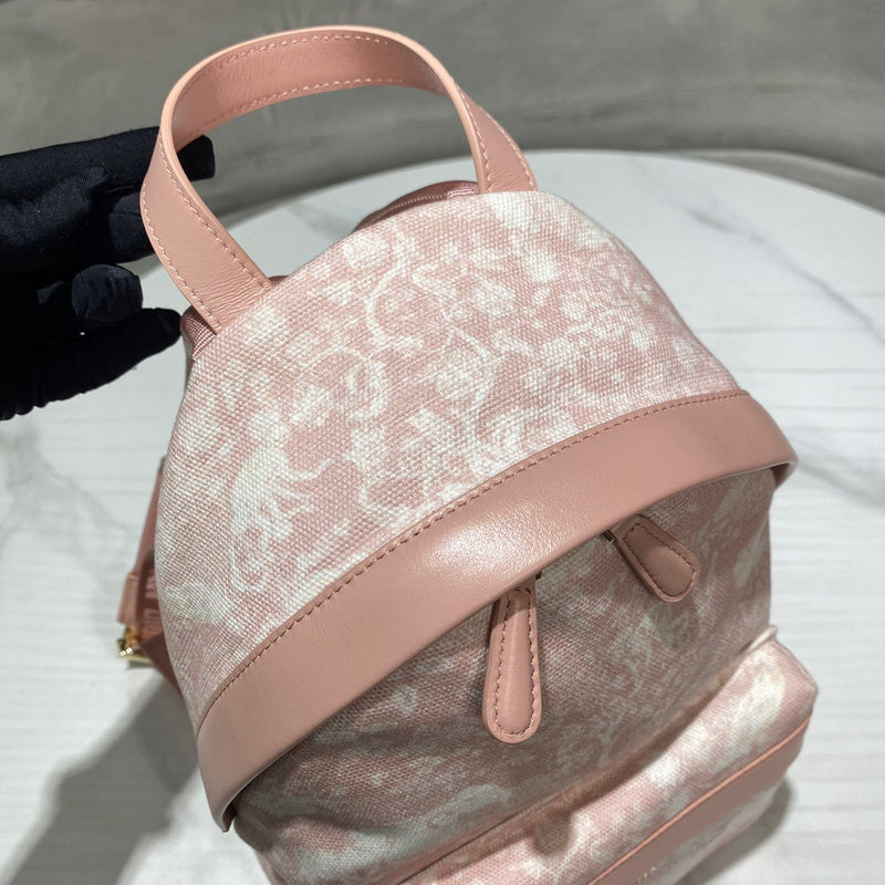 Back view of classic refined women's handbag – women's premium purse