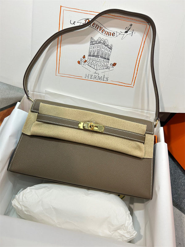  everyday bag interior and compartment view