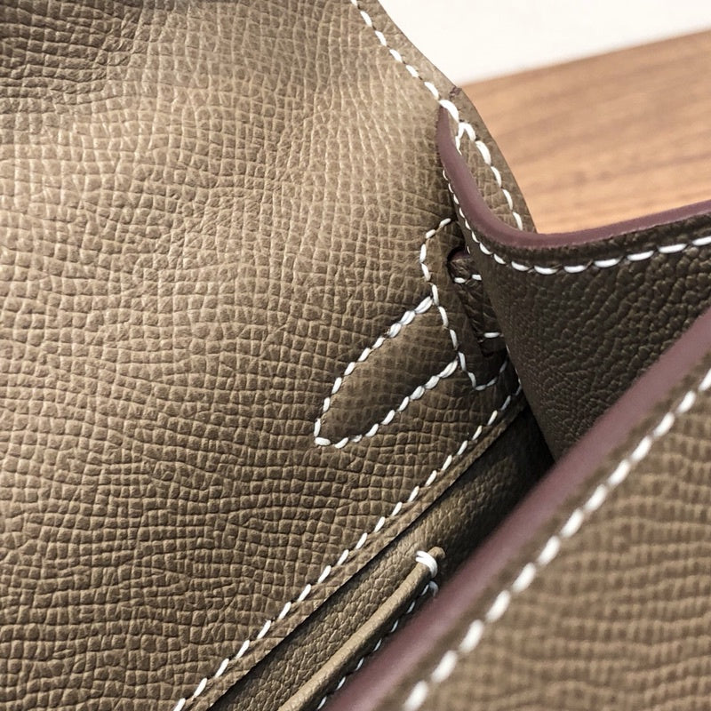  chic top-handle bag detail view showing craftsmanship 8