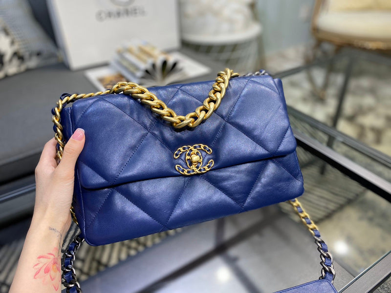  women's handbag, mid design, view 9