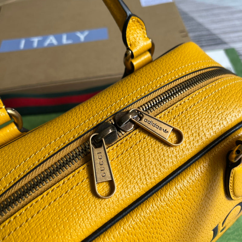 Handle and strap detail of statement signature women's handbag – women's everyday handbag