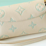  carryall bag interior and compartment view