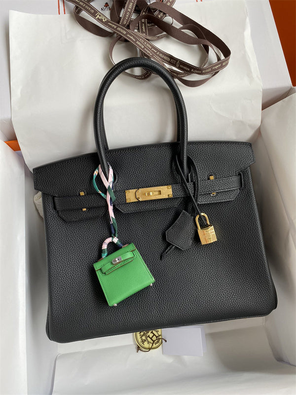 Minimalist handbag styled for everyday wear