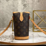 Handle and strap detail of premium refined women's handbag – women's everyday handbag