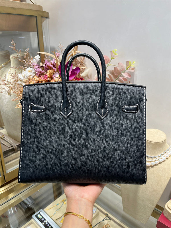  Clean-Lined shopper bag front view 7