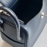  shoulder bag close-up of hardware and finish 11