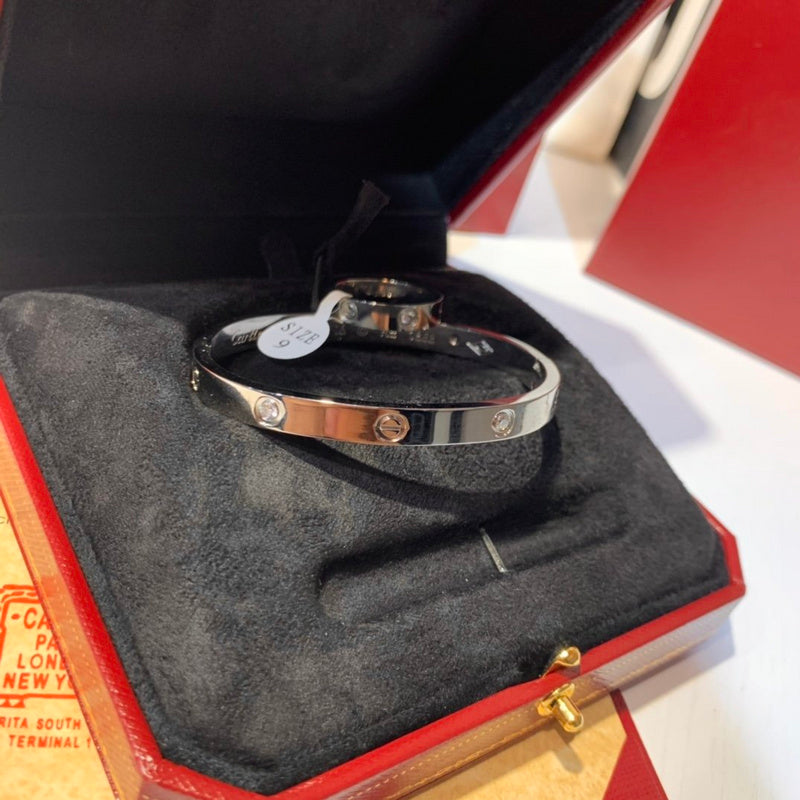 Angled view of Cartier unisex jewelry piece