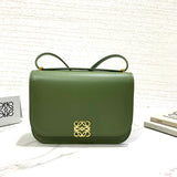 Ziva's Charm handbag – detail view (19cm*6cm*13.5cm)
