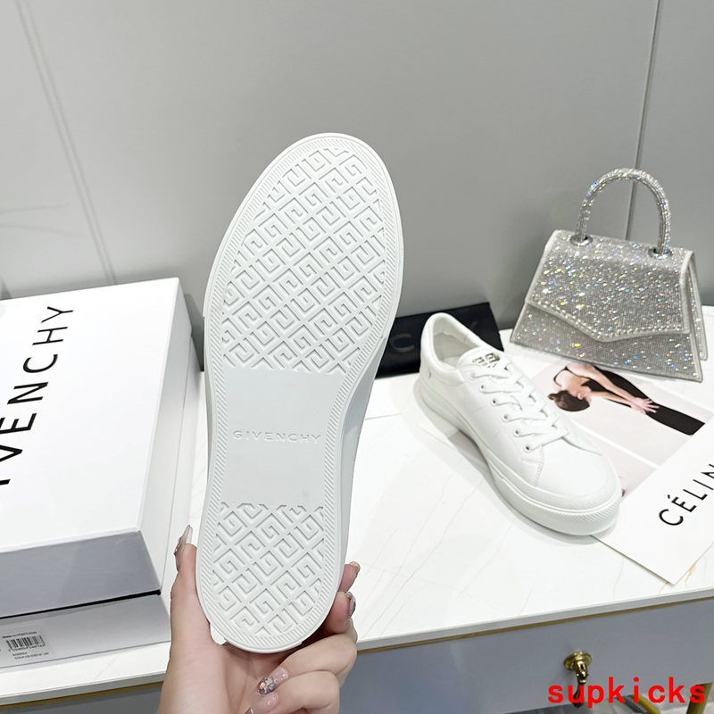 Givenchy shoes Style 089 - angled studio shot