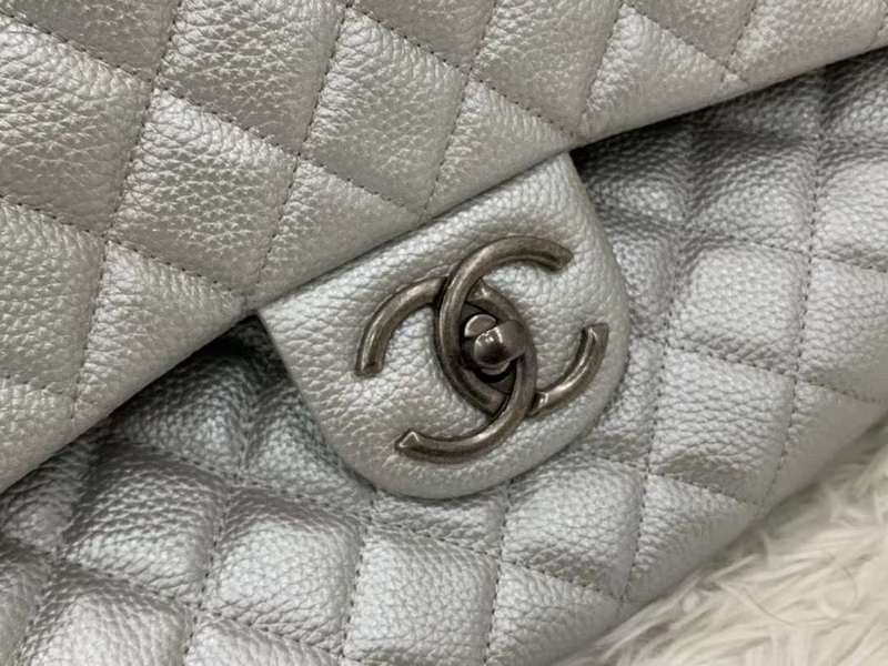 Zivas Charm Timeless Appeal Designer Handbag (Elevated Accessory Essential) – Styled Look