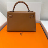  tote bag interior and compartment view