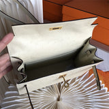  signature tote bag detail view showing craftsmanship