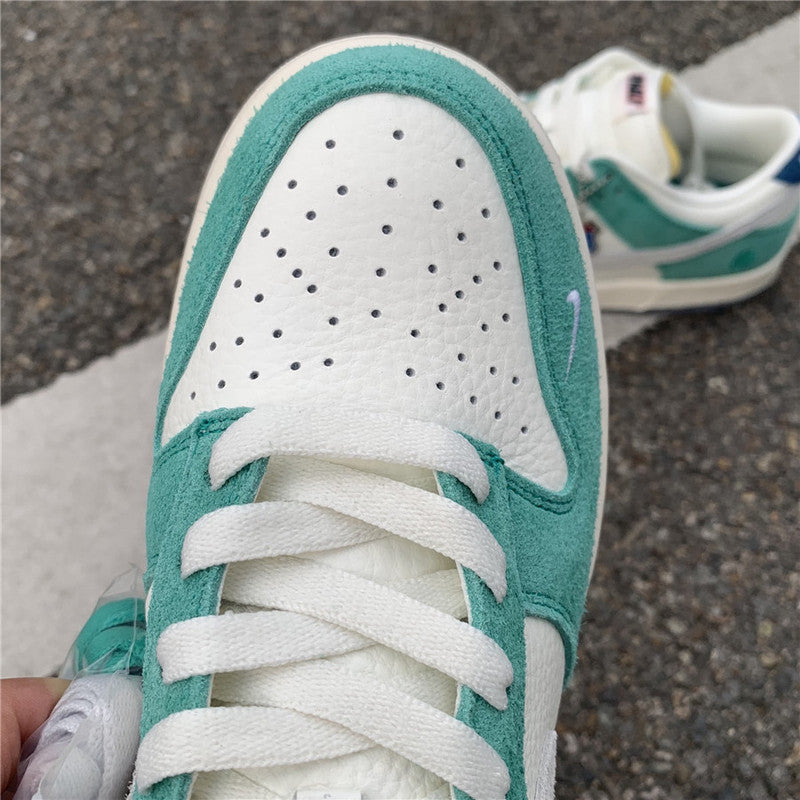 Nike Men's & Women's Premium Designer Sneakers — Style 178 close-up view