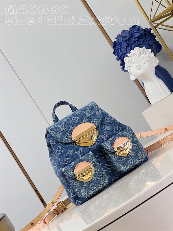  modern crossbody bag detail view showing craftsmanship