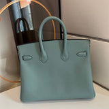  Refined structured bag carried on shoulder