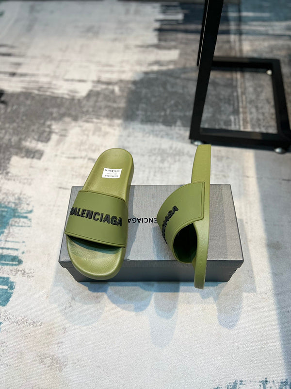 Balenciaga Tan Platform Sandals - Heel Detail View