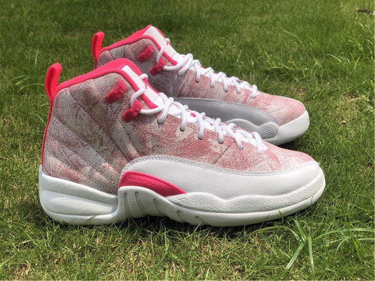Nike Men's & Women's Premium Casual Sneakers — Style 148 angle view