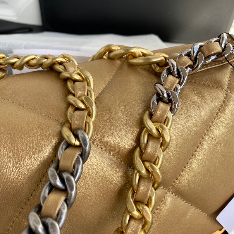 Zivas Charm Signature Style Fashion Handbag (Modern Wardrobe Staple) – Detail View