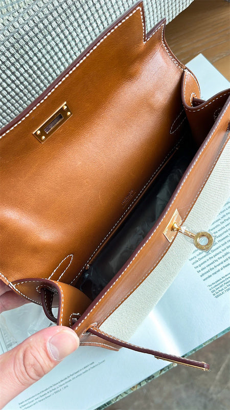  chic handbag detail view showing craftsmanship