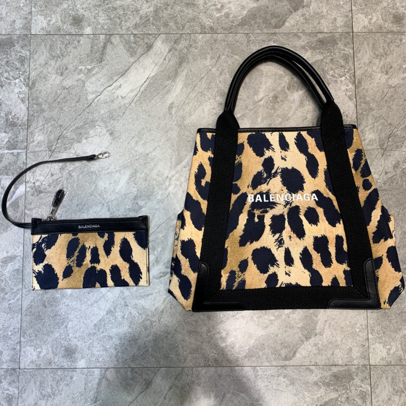 Structured Vegan Leather Handbag - Chic Everyday Appeal | Women's Luxury Handbag #647 - side angle view (image 2) of designer-inspired handbag