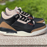 Nike Men's & Women's Luxury Low-Top Trainers — Style 237 angle view