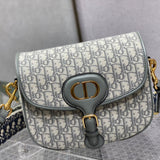 Close-up detail of everyday-luxe polished women's handbag – women's designer-style accessory