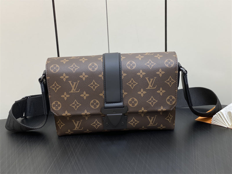 carryall bag interior and compartment view 21