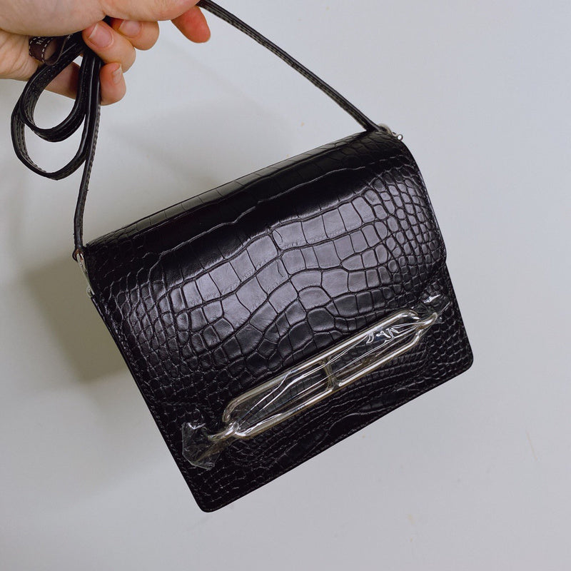 Smart bag shown from front angle