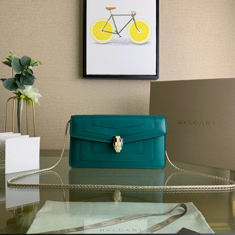 Structured Faux Leather Handbag - Chic Everyday Appeal | Women's Designer-Inspired Purse #1673 - product detail shot (image 10) of designer-inspired handbag