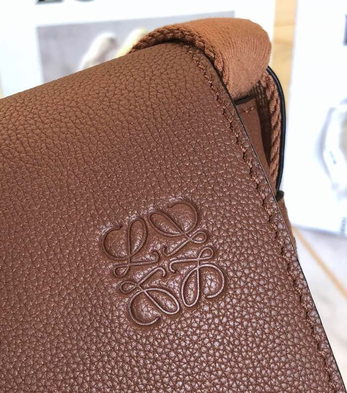 Ziva's Charm handbag – detail view (33cm*10cm*25cm)