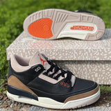 Nike Men's & Women's Luxury Low-Top Trainers — Style 237 front view