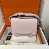  Chic everyday bag front view