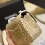  women's handbag, mid design, view 3