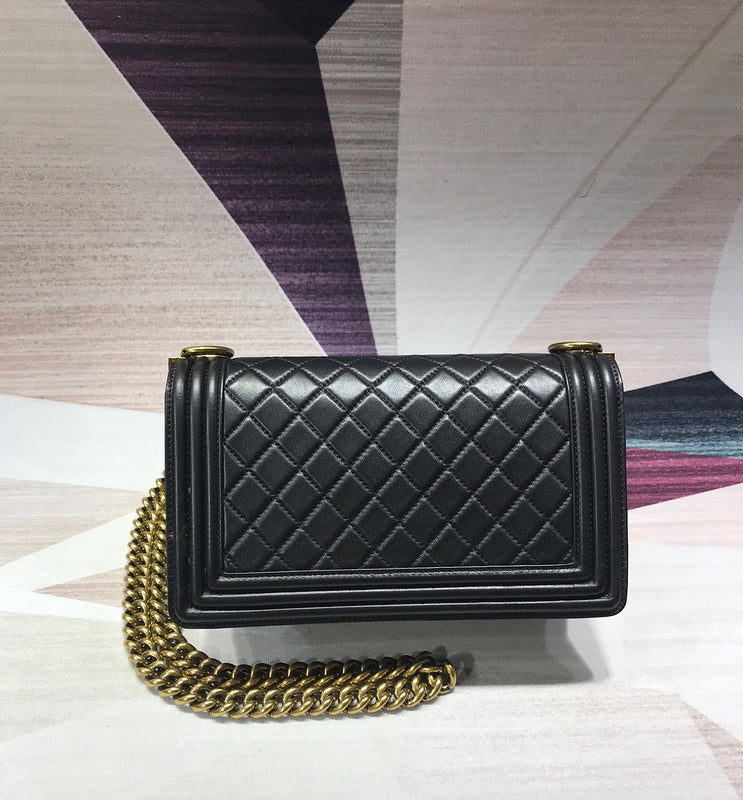  women's handbag, mid design, view 5