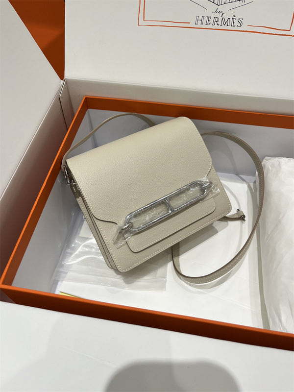 Side view of everyday-ready structured handbag
