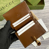 Interior view of classic elevated women's handbag – women's statement bag