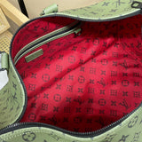  Signature shoulder bag front view 13