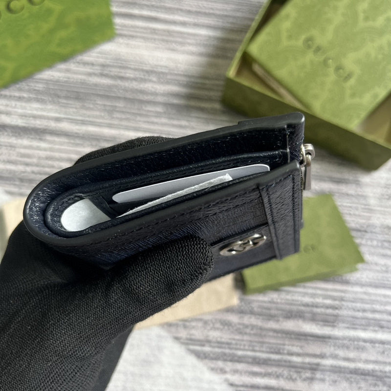 Side profile of classic signature women's handbag – women's luxury accessory