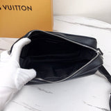 Front view of everyday-luxe signature women's handbag – women's designer-style accessory
