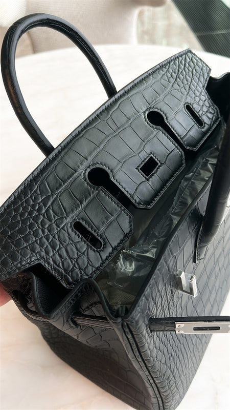  Smart structured bag front view 13